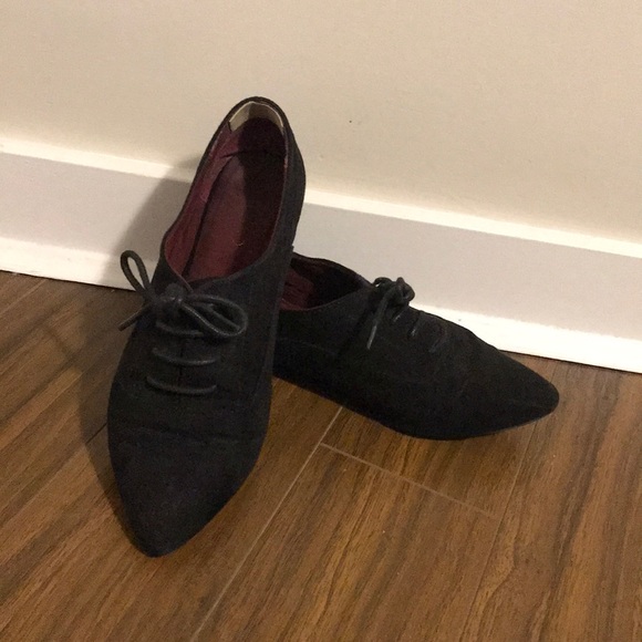 Aldo Shoes - (3/$30) Satin-finish Aldo black flat dress shoes
